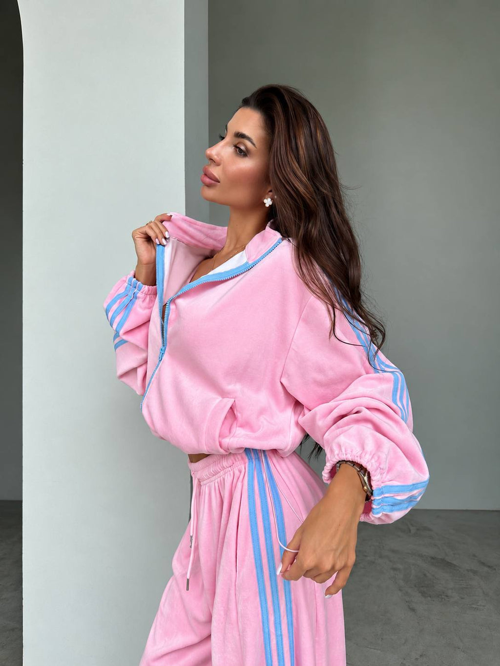 Pembe - 3 Şerit Detaylı Kadife Takım